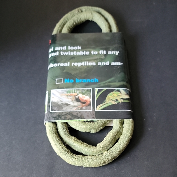 Natural Green Reptile Climbing Vine - Picture 1 of 2